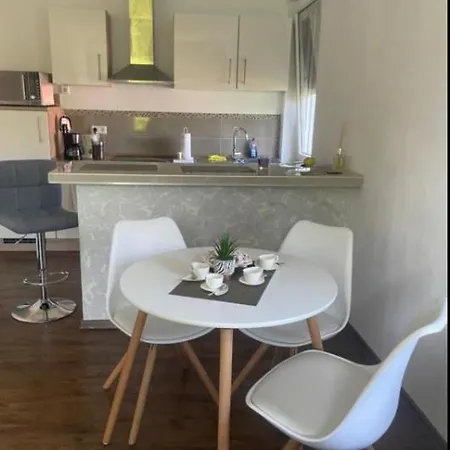 Lejlighed Mit Einem Schlafzimmer