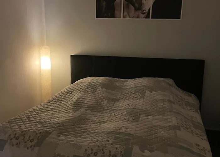 Mit Eine Schlafzimmer アパート ヴァーレンドルフ